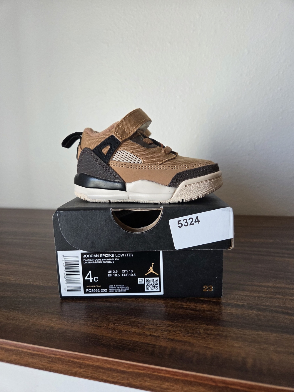 Jordan Kids' Spizike Low Brown/Tan Sneakers Size 4c